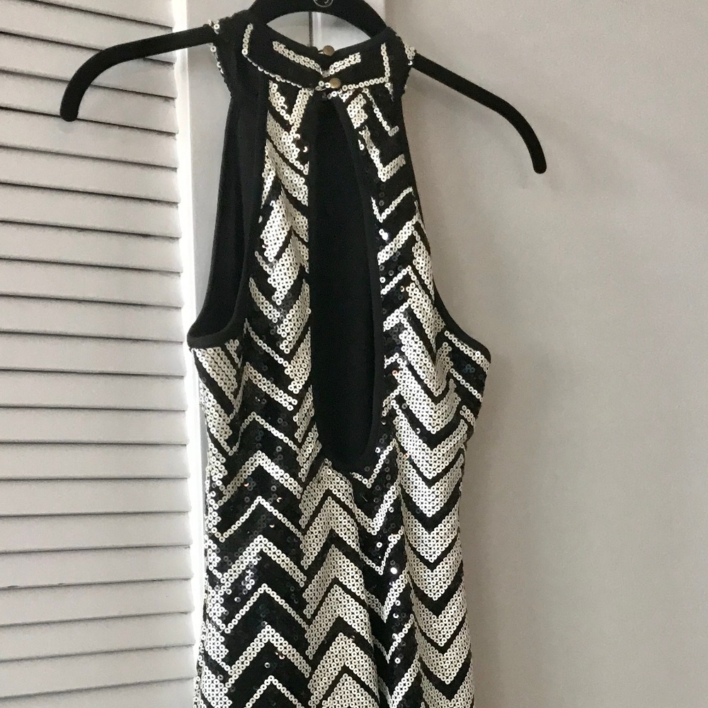 Cocktail/Party Dress - Picture 2 of 6